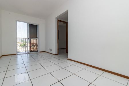 Sala de apartamento para alugar com 2 quartos, 50m² em Todos Os Santos, Rio de Janeiro