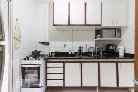 Cozinha de apartamento para alugar com 2 quartos, 120m² em Santana, São Paulo