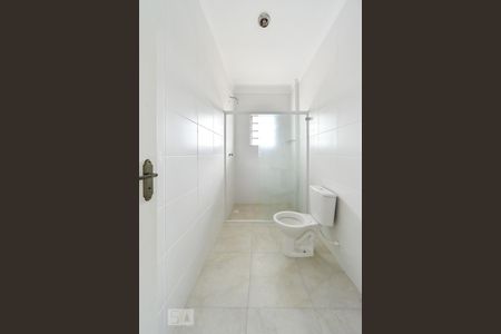 Banheiro de apartamento para alugar com 2 quartos, 77m² em Vila Nogueira, Diadema