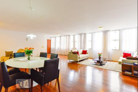 Sala de apartamento à venda com 3 quartos, 226m² em Jardim Paulista, São Paulo