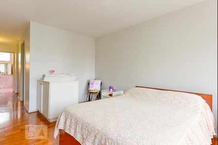 Suíte de apartamento à venda com 3 quartos, 226m² em Jardim Paulista, São Paulo