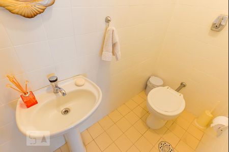 Lavabo de apartamento à venda com 3 quartos, 226m² em Jardim Paulista, São Paulo