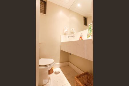 Apartamento para alugar com 190m², 4 quartos e 3 vagasLavabo 