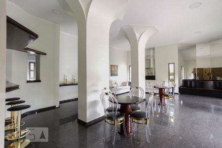 Apartamento para alugar com 190m², 4 quartos e 3 vagasÁrea comum - Salão de festas