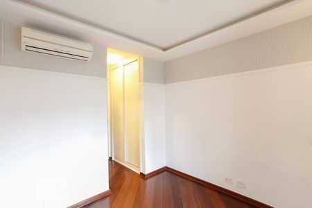 Apartamento para alugar com 190m², 4 quartos e 3 vagasSuíte 2