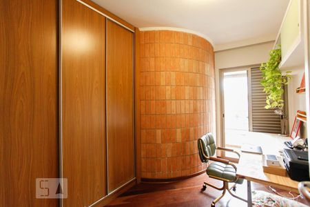 Apartamento para alugar com 190m², 4 quartos e 3 vagasEscritório