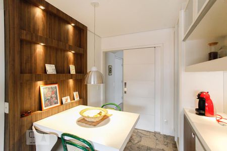 Apartamento para alugar com 190m², 4 quartos e 3 vagasCozinha 