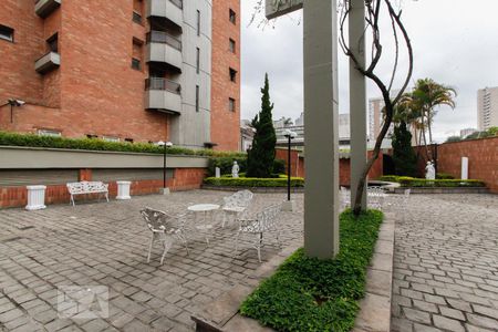 Apartamento para alugar com 190m², 4 quartos e 3 vagasÁrea comum 