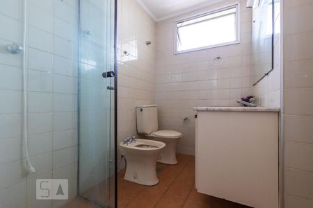 Banheiro de apartamento para alugar com 1 quarto, 55m² em Centro, Campinas