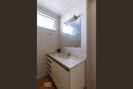 Banheiro de apartamento para alugar com 1 quarto, 55m² em Centro, Campinas