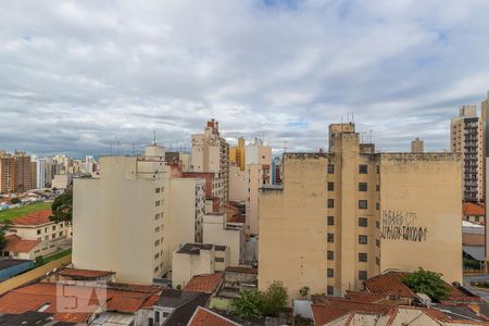 Vista da sacada de apartamento para alugar com 1 quarto, 55m² em Centro, Campinas