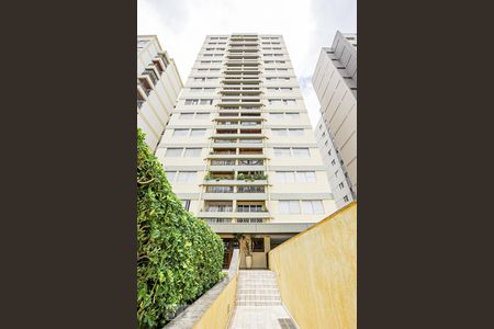 Apartamento para alugar com 74m², 2 quartos e 1 vagaFachada 