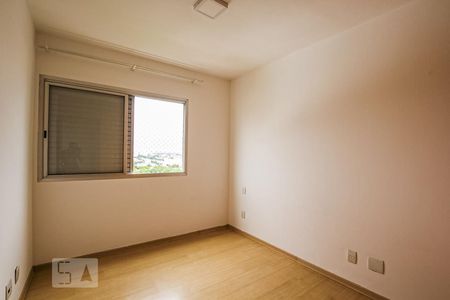 Apartamento para alugar com 74m², 2 quartos e 1 vagaQuarto 2