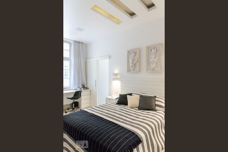 Apartamento à venda com 72m², 1 quarto e sem vagaQuarto - Suíte