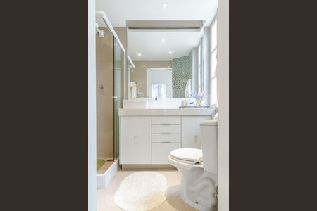 Apartamento à venda com 72m², 1 quarto e sem vagaBanheiro - Suíte