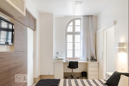 Apartamento à venda com 72m², 1 quarto e sem vagaQuarto - Suíte