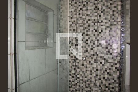 Banheiro de casa para alugar com 1 quarto, 38m² em Vila Buenos Aires, São Paulo