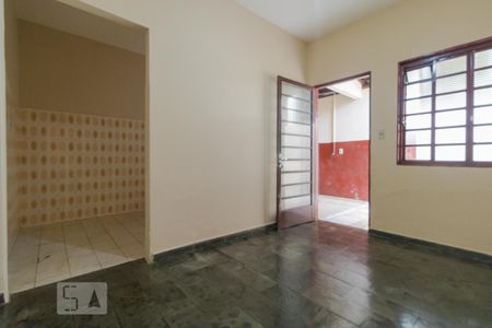 Sala de casa para alugar com 1 quarto, 50m² em Vila Santa Isabel, Campinas