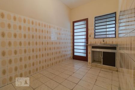 Cozinha de casa para alugar com 1 quarto, 50m² em Vila Santa Isabel, Campinas