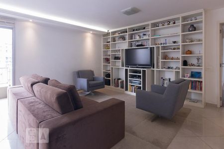 Sala de apartamento para alugar com 3 quartos, 120m² em Perdizes, São Paulo