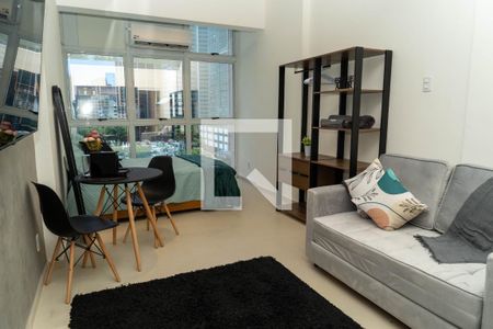 Sala de kitnet/studio para alugar com 1 quarto, 30m² em Centro, Rio de Janeiro