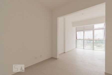 Studio para alugar com 30m², 1 quarto e sem vagaSala/Quarto