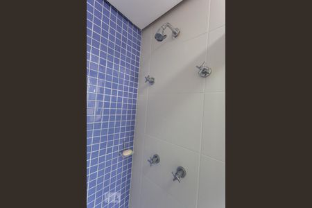 Apartamento para alugar com 80m², 3 quartos e 2 vagasChuveiro do Banheiro da Suíte