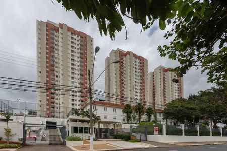 Apartamento para alugar com 80m², 3 quartos e 2 vagasFachada