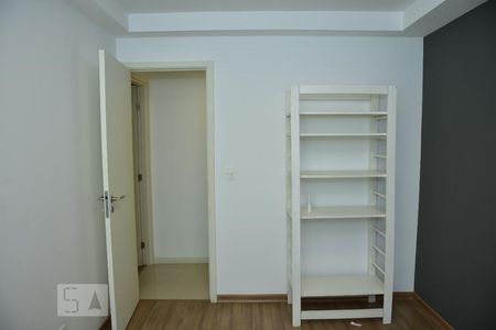 Apartamento para alugar com 78m², 2 quartos e 1 vagaQuarto 1