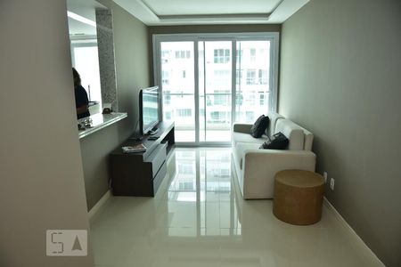Sala de apartamento para alugar com 2 quartos, 78m² em Jacarepaguá, Rio de Janeiro