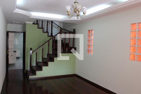 Sala de casa para alugar com 4 quartos, 220m² em Parque Renato Maia, Guarulhos