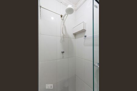 Banheiro de kitnet/studio à venda com 1 quarto, 25m² em Cidade Vargas, São Paulo
