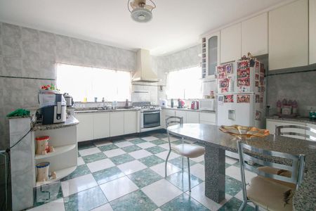 Cozinha de casa à venda com 5 quartos, 300m² em Vila Invernada, São Paulo