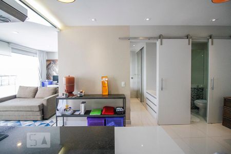 Sala e Varanda de apartamento à venda com 1 quarto, 52m² em Consolação, São Paulo