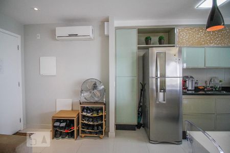 Sala e Cozinha de apartamento à venda com 1 quarto, 52m² em Consolação, São Paulo