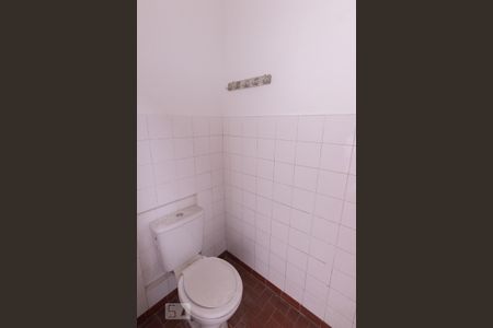 Banheiro de casa para alugar com 2 quartos, 115m² em Bom Retiro, São Paulo
