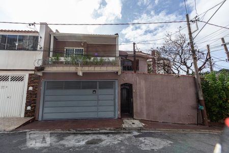 Fachada de casa para alugar com 3 quartos, 130m² em Vila Sônia, São Paulo
