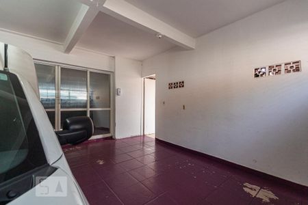 Garagem de casa para alugar com 3 quartos, 130m² em Vila Sônia, São Paulo