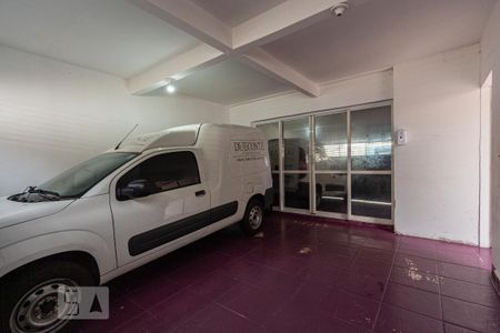 Garagem de casa para alugar com 3 quartos, 130m² em Vila Sônia, São Paulo