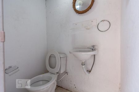 Lavabo de casa para alugar com 3 quartos, 130m² em Vila Sônia, São Paulo