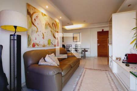 Sala de apartamento para alugar com 2 quartos, 68m² em Camorim, Rio de Janeiro