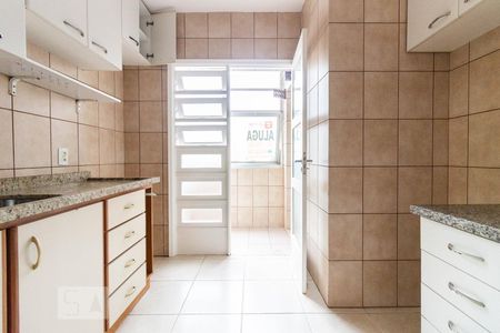 Cozinha de apartamento para alugar com 3 quartos, 111m² em Petrópolis, Porto Alegre