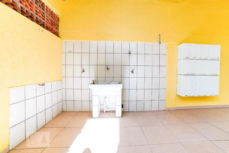 Casa para alugar com 100m², 2 quartos e sem vagaÁrea de Serviço