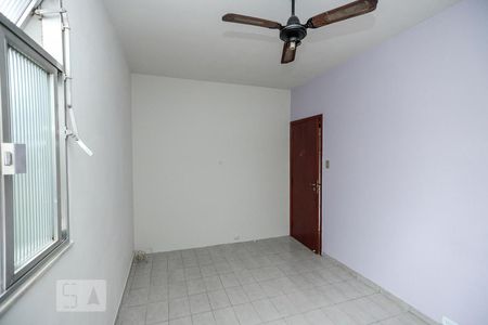 Quarto 1 de casa para alugar com 2 quartos, 80m² em Pilares, Rio de Janeiro