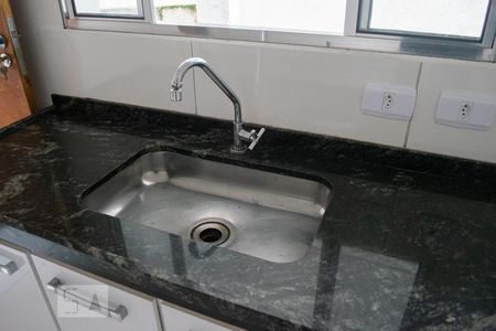 COZINHA de kitnet/studio para alugar com 1 quarto, 40m² em Vila Amélia, São Paulo