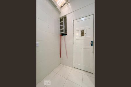 Apartamento para alugar com 74m², 2 quartos e 1 vagaÁrea de Serviço