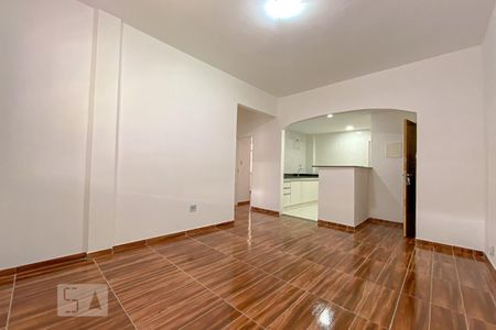 Sala de apartamento para alugar com 2 quartos, 74m² em Vila da Penha, Rio de Janeiro