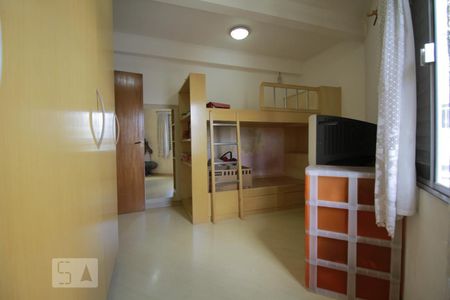 Quarto 3 de casa para alugar com 3 quartos, 120m² em Vila Yolanda, Osasco