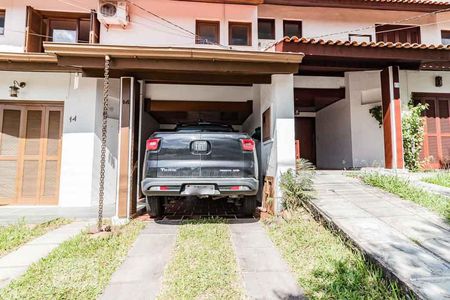 Casa de condomínio à venda com 240m², 3 quartos e 2 vagasgaragem