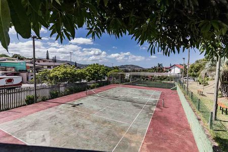 Casa de condomínio à venda com 240m², 3 quartos e 2 vagasQuadra Esportiva